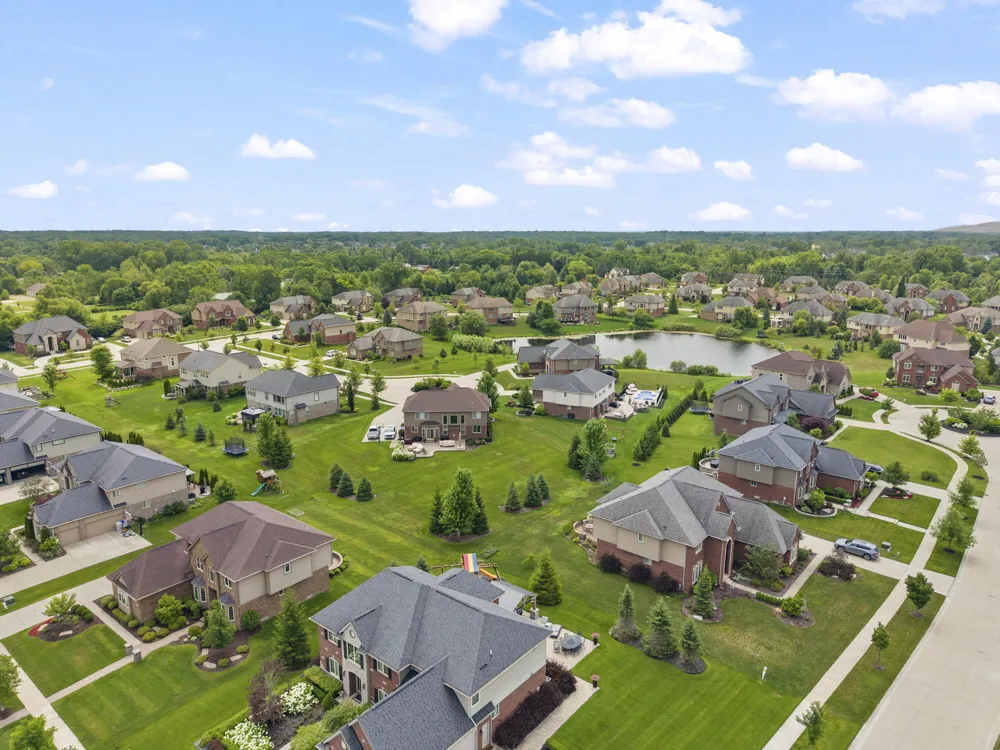 51847 Pierce Drive Lyon Charter Township, MI 48167
