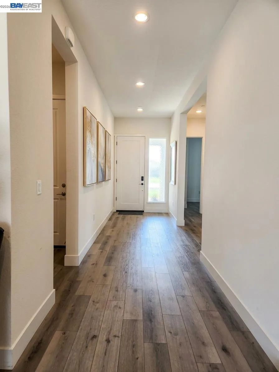 3206 Shrute Dr Lathrop, CA 95330