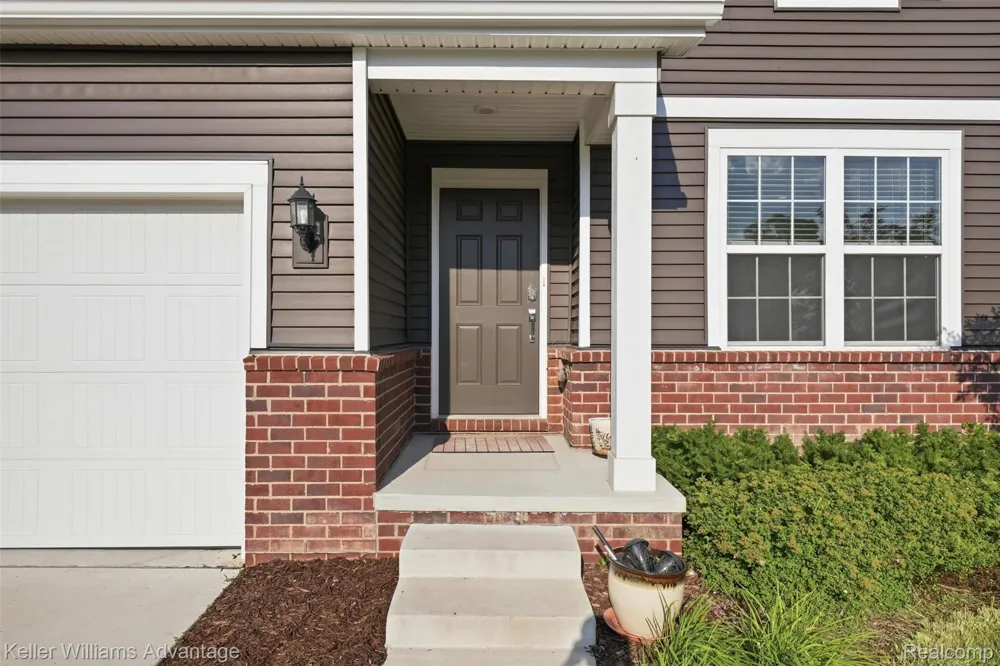 24506 Jade Drive Farmington Hills City, MI 48336