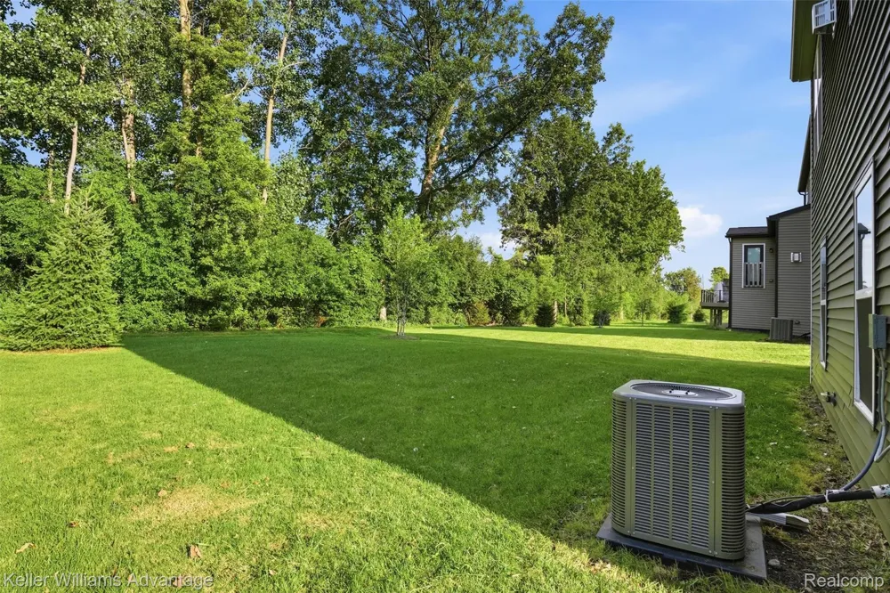 24506 Jade Drive Farmington Hills City, MI 48336