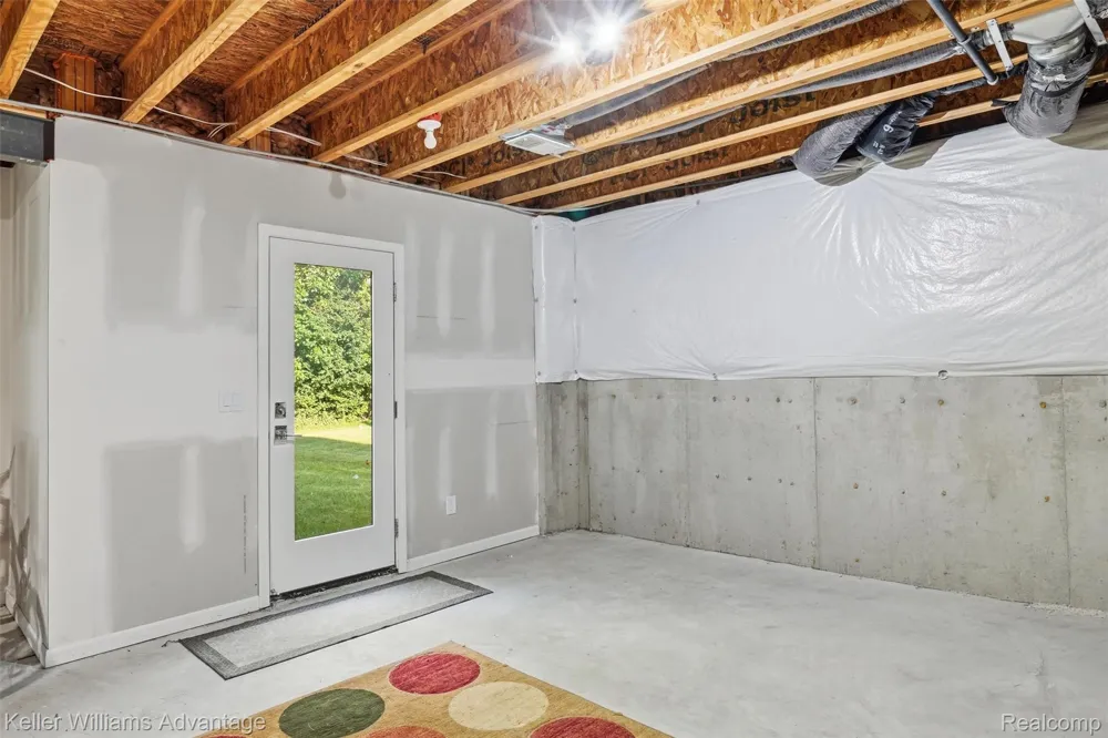 24506 Jade Drive Farmington Hills City, MI 48336