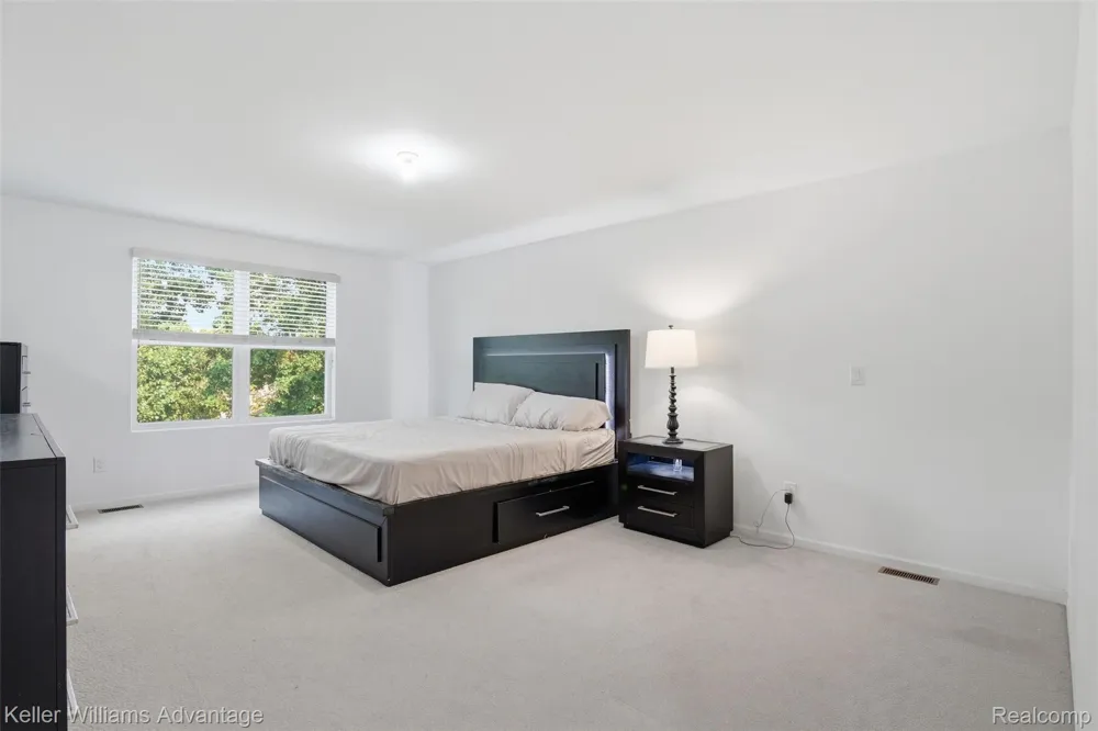 24506 Jade Drive Farmington Hills City, MI 48336