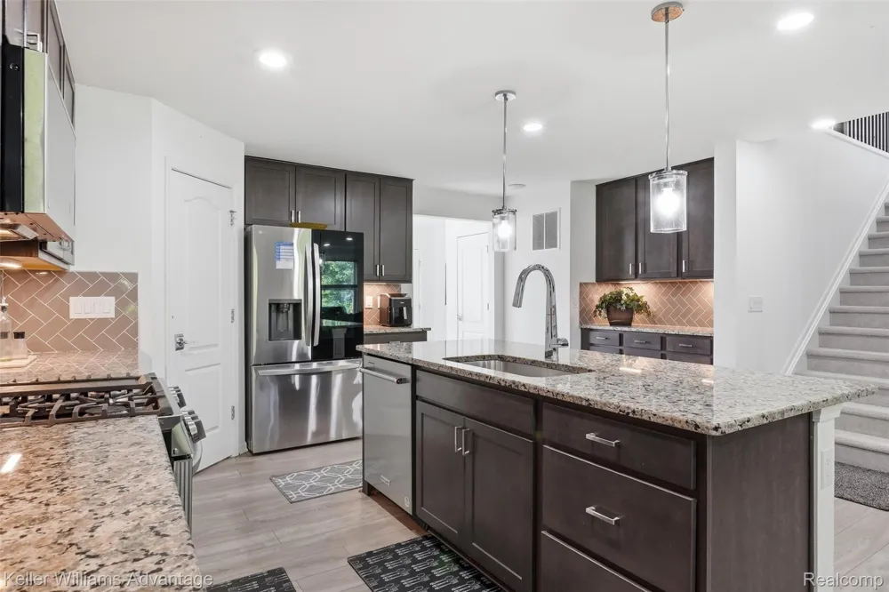 24506 Jade Drive Farmington Hills City, MI 48336