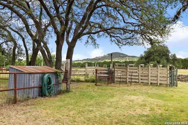 271 & 173 BIG CREEK RD Blanco, TX 78606