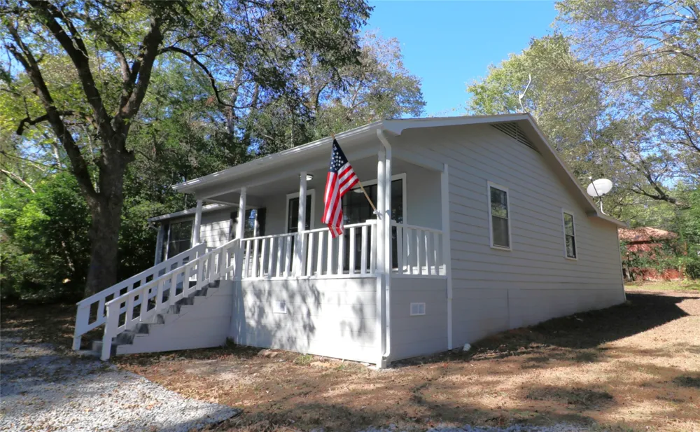 708 Ellington Street Atlanta, TX 75551