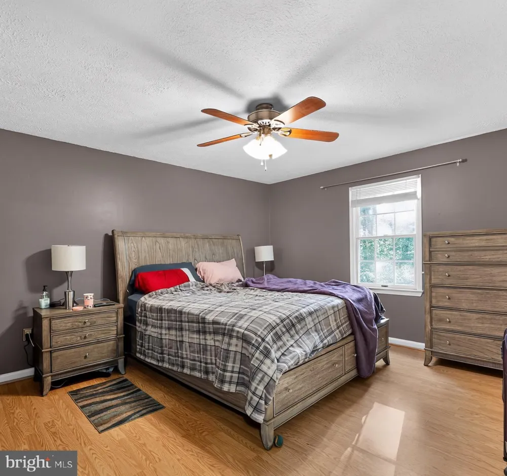 8835 REDBAY RUN Bel Alton, MD 20611