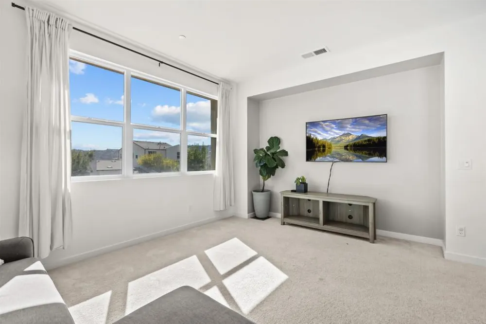 35105 Cooper Pl Fallbrook, CA 92028