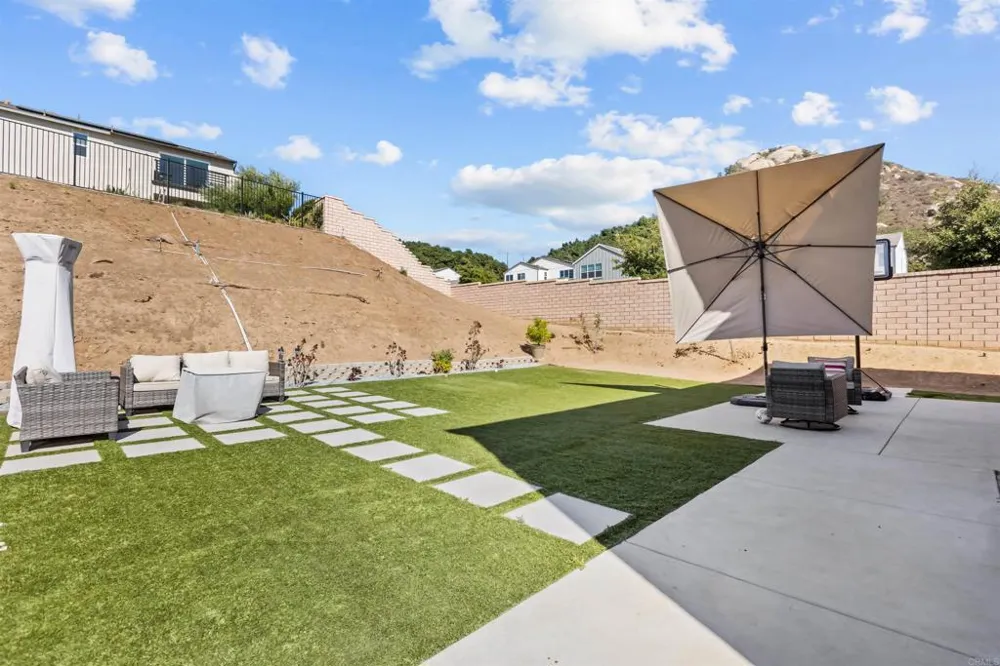 35105 Cooper Pl Fallbrook, CA 92028