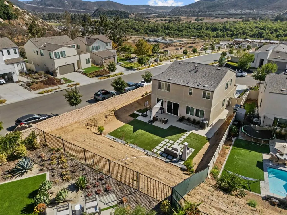 35105 Cooper Pl Fallbrook, CA 92028