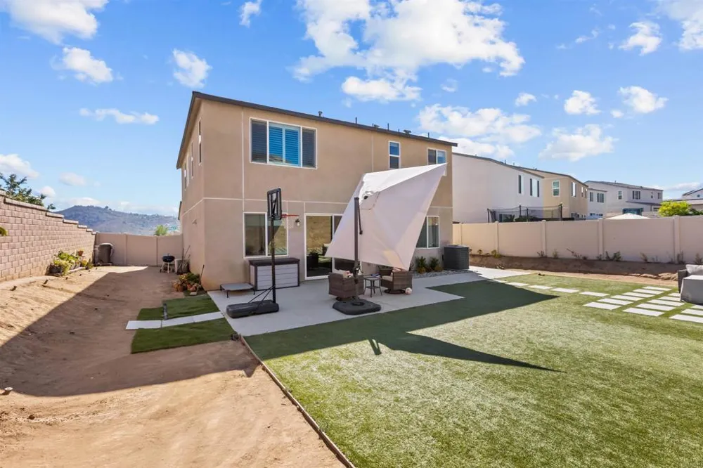 35105 Cooper Pl Fallbrook, CA 92028