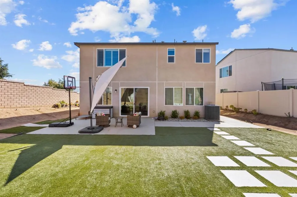 35105 Cooper Pl Fallbrook, CA 92028