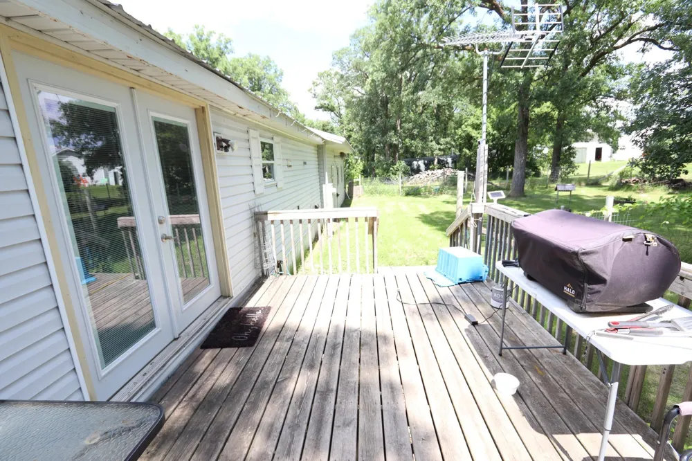 752 Lenmark Lane Badger, MN 56714