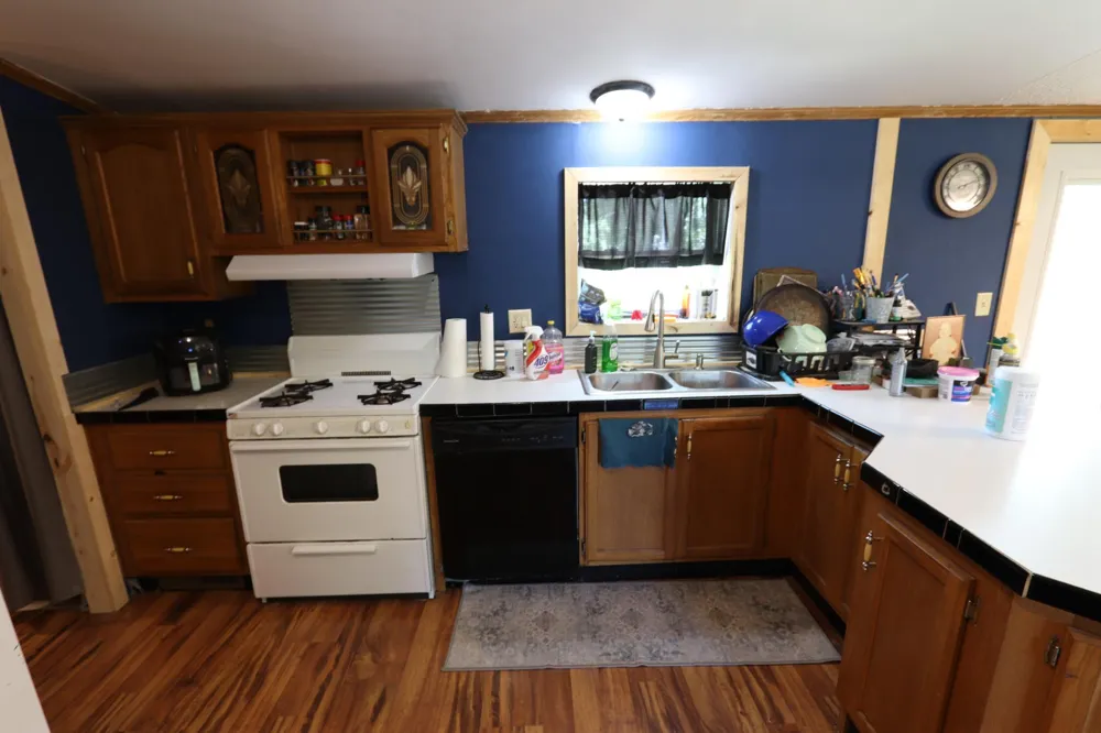 752 Lenmark Lane Badger, MN 56714