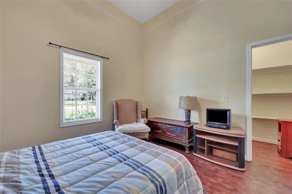 95 Blue Grass Way Oxford, GA 30054