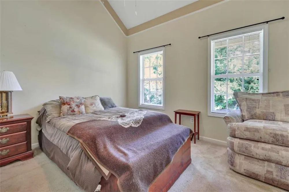 95 Blue Grass Way Oxford, GA 30054
