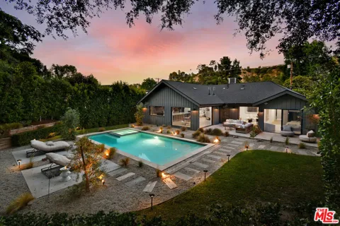 3721 Woodcliff Road