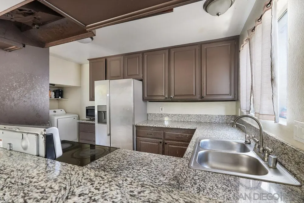 8166 Paradise Valley Ct. Spring Valley, CA 91977