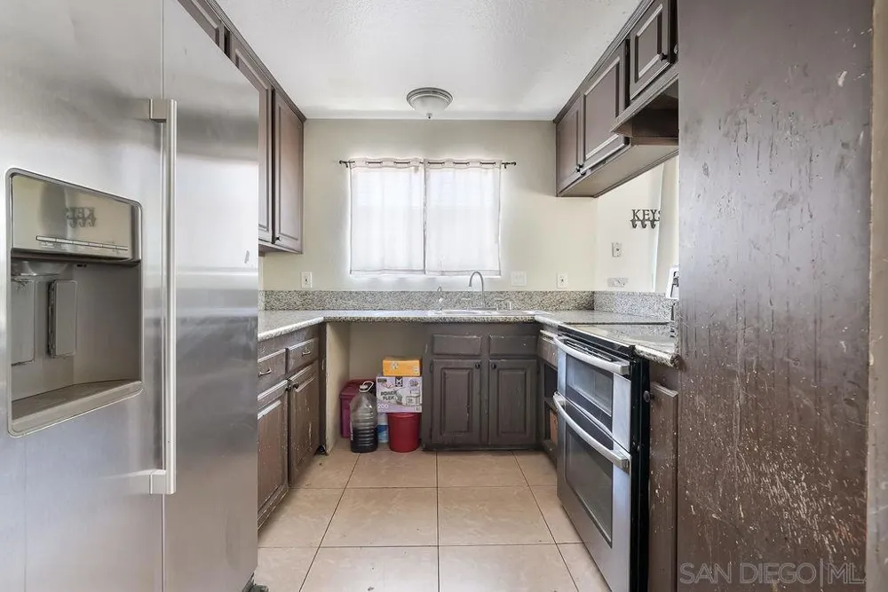 8166 Paradise Valley Ct. Spring Valley, CA 91977