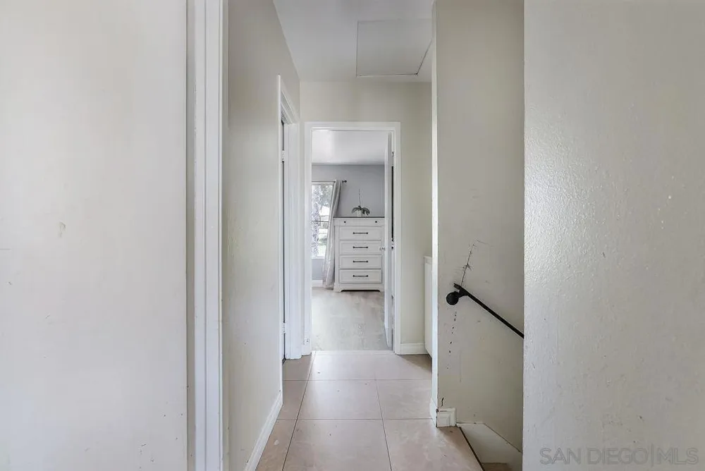 8166 Paradise Valley Ct. Spring Valley, CA 91977
