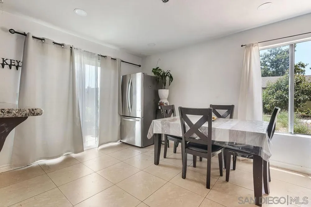8166 Paradise Valley Ct. Spring Valley, CA 91977