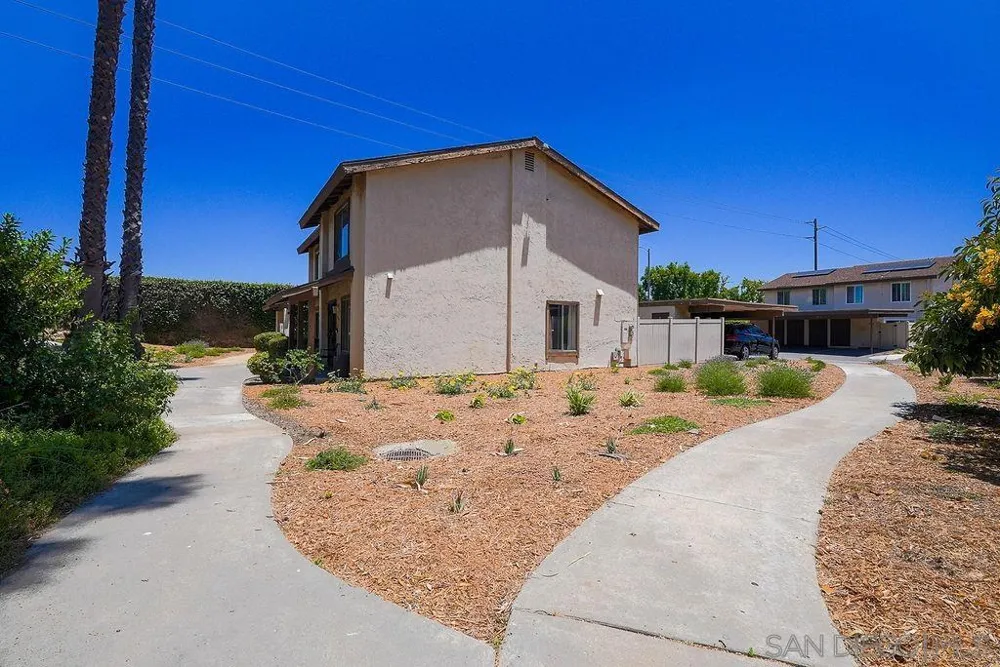 8166 Paradise Valley Ct. Spring Valley, CA 91977