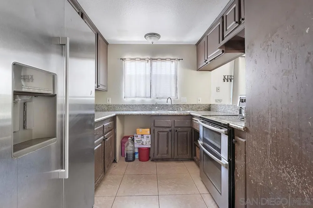 8166 Paradise Valley Ct. Spring Valley, CA 91977