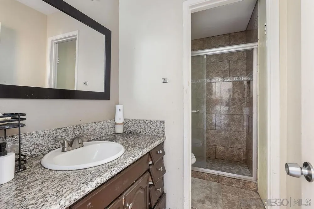 8166 Paradise Valley Ct. Spring Valley, CA 91977