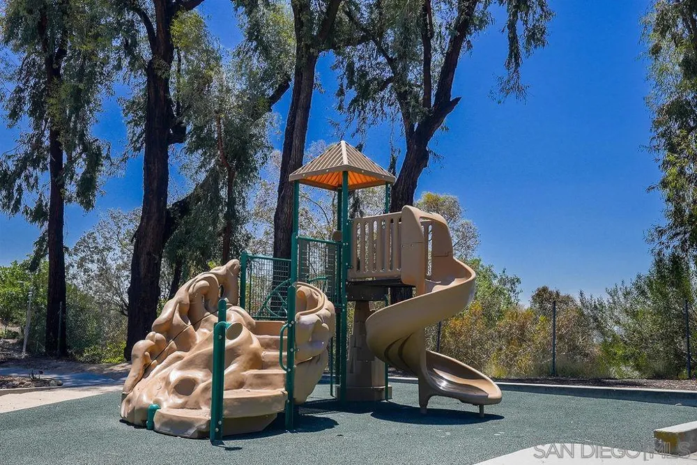 8166 Paradise Valley Ct. Spring Valley, CA 91977
