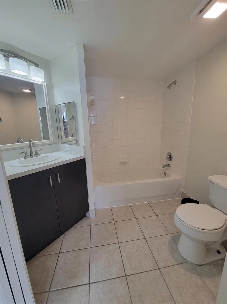 1400 Crestwood Court S #1402 Royal Palm Beach, FL 33411