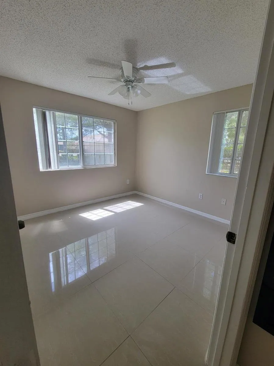 1400 Crestwood Court S #1402 Royal Palm Beach, FL 33411