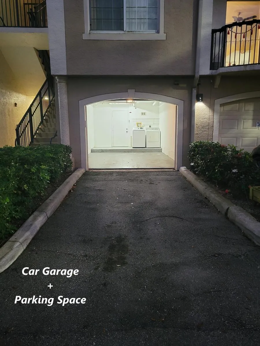 1400 Crestwood Court S #1402 Royal Palm Beach, FL 33411