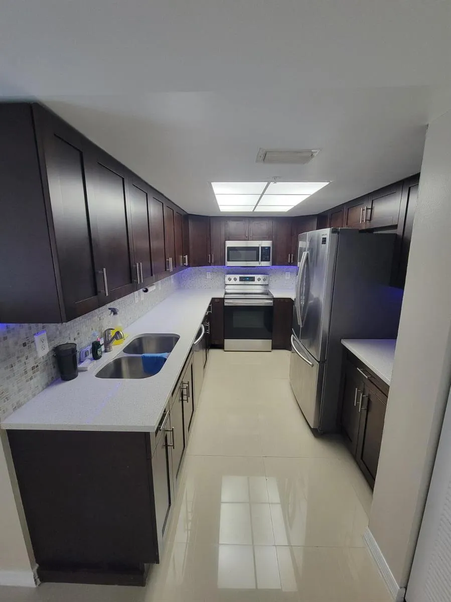 1400 Crestwood Court S #1402 Royal Palm Beach, FL 33411