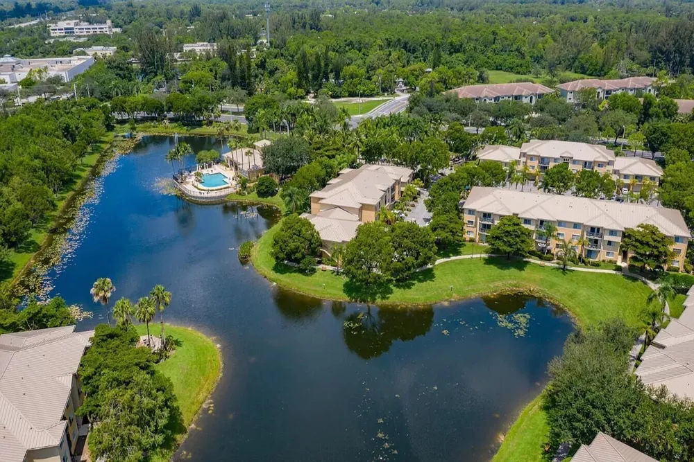 1400 Crestwood Court S #1402 Royal Palm Beach, FL 33411