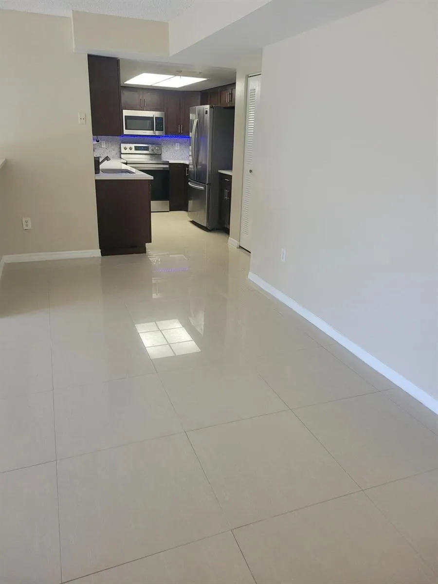 1400 Crestwood Court S #1402 Royal Palm Beach, FL 33411