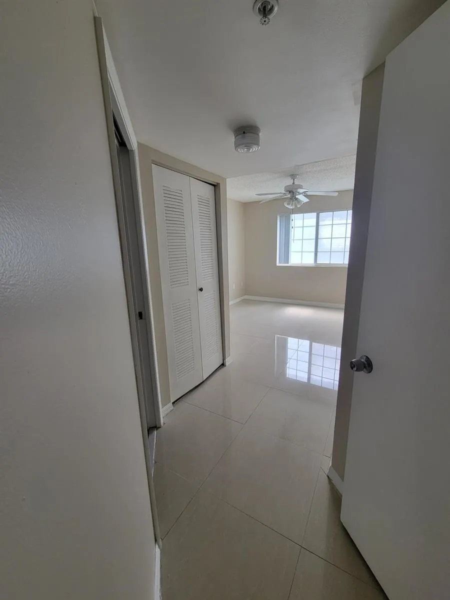 1400 Crestwood Court S #1402 Royal Palm Beach, FL 33411