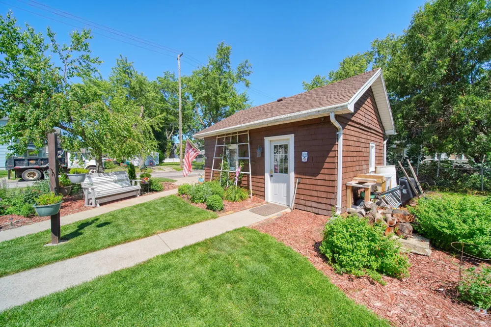 516 Harwood Street Jackson City, MI 49203