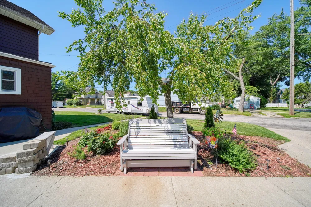 516 Harwood Street Jackson City, MI 49203