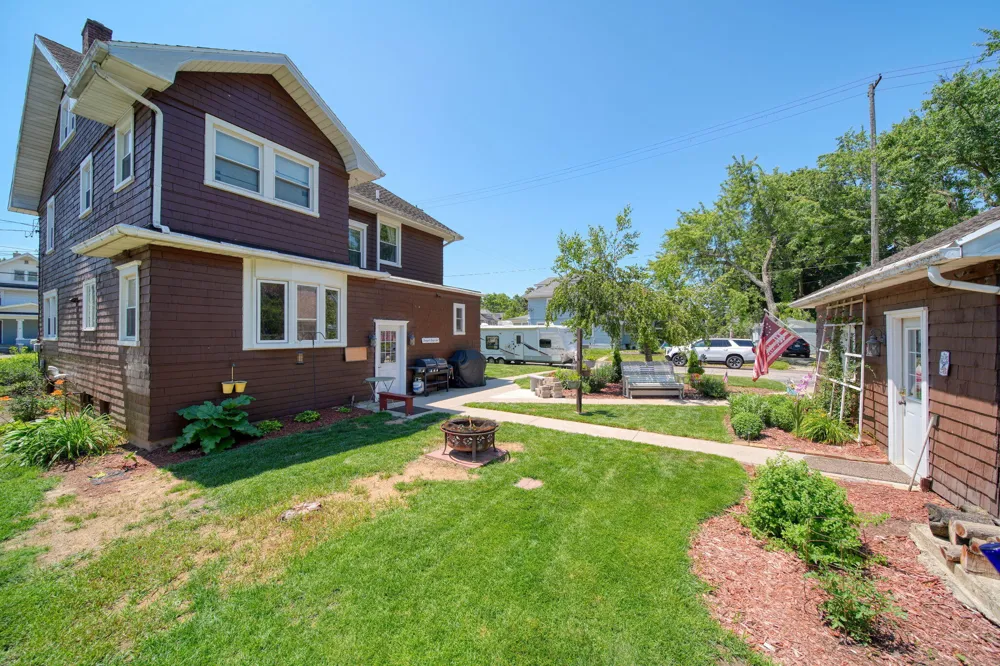 516 Harwood Street Jackson City, MI 49203