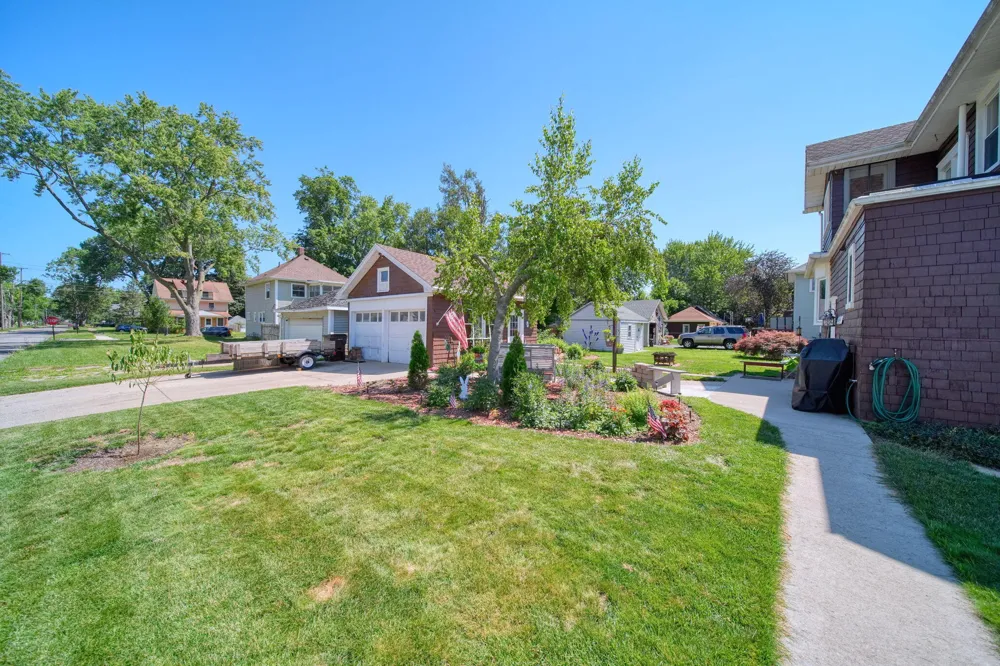 516 Harwood Street Jackson City, MI 49203