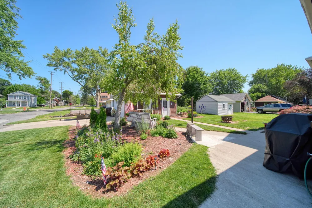 516 Harwood Street Jackson City, MI 49203