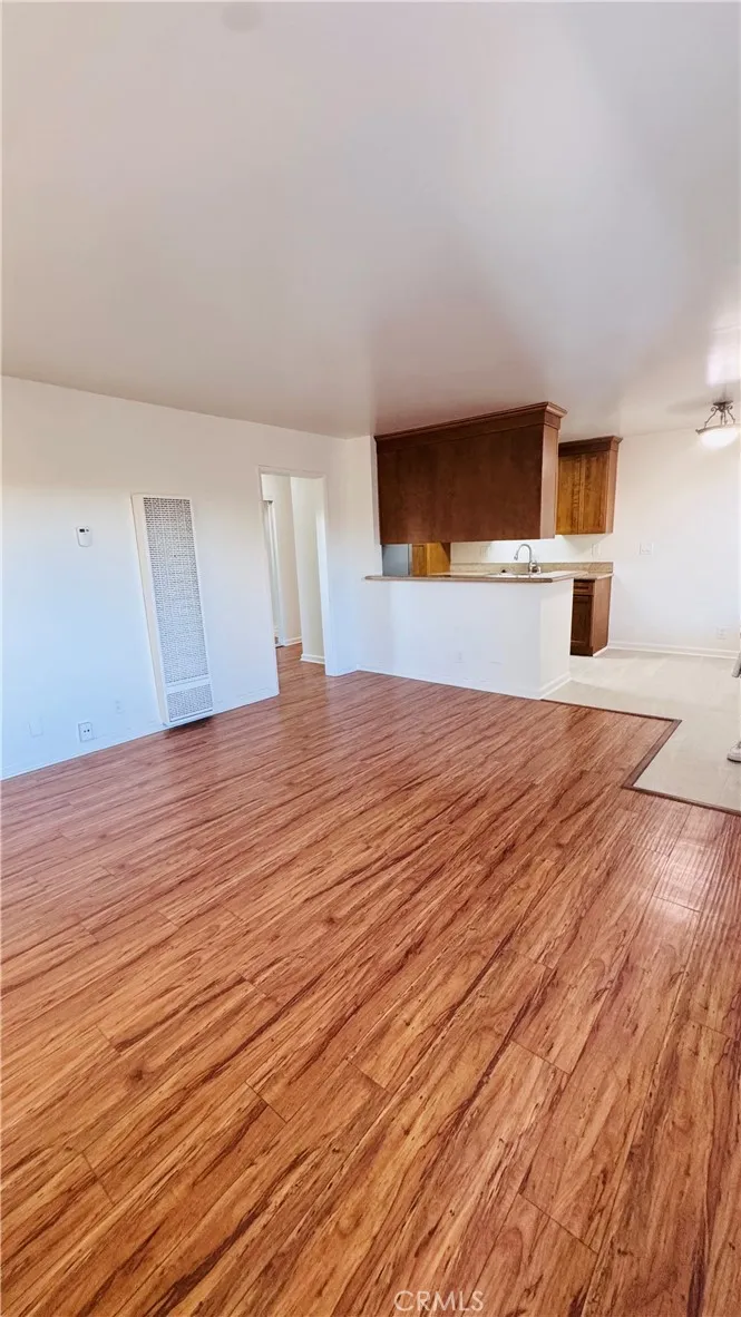 20327 Saticoy #309 Winnetka, CA 91306