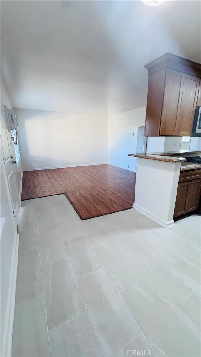 20327 Saticoy #309 Winnetka, CA 91306