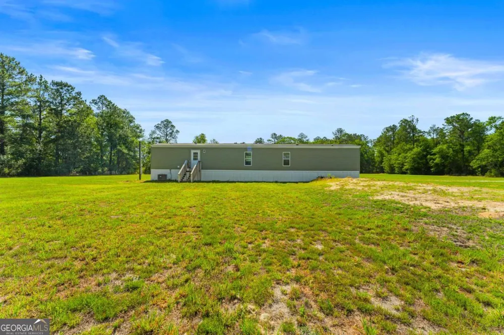 3383 Mill Branch Club RD Pembroke, GA 31321