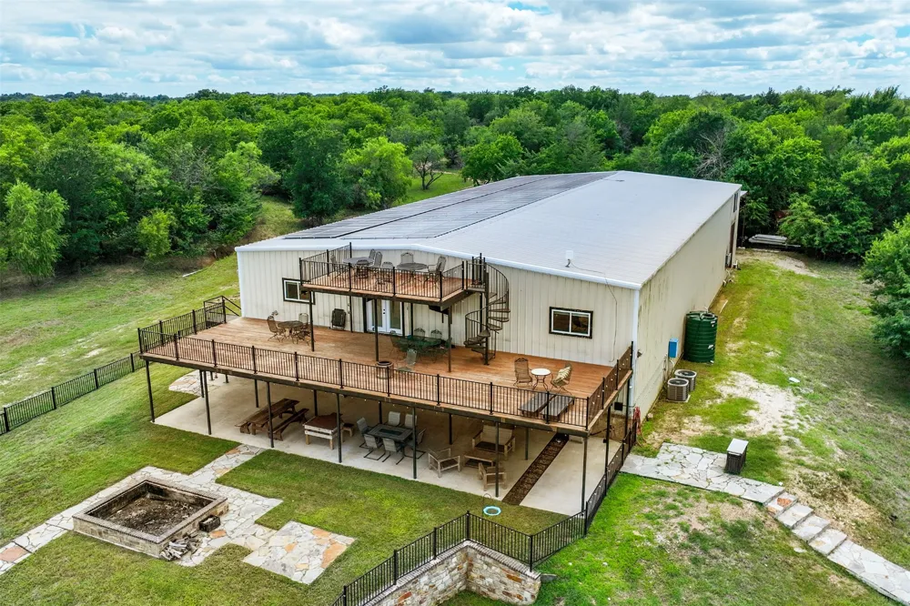2129 HCR 3322 LOOP Hubbard, TX 76648