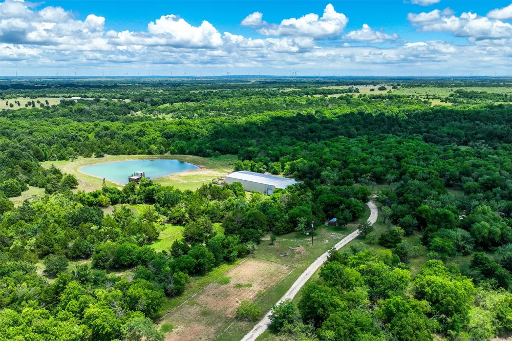 2129 HCR 3322 LOOP Hubbard, TX 76648