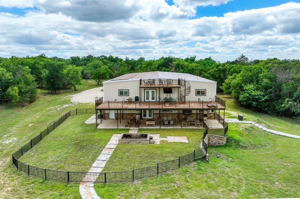 2129 HCR 3322 LOOP Hubbard, TX 76648