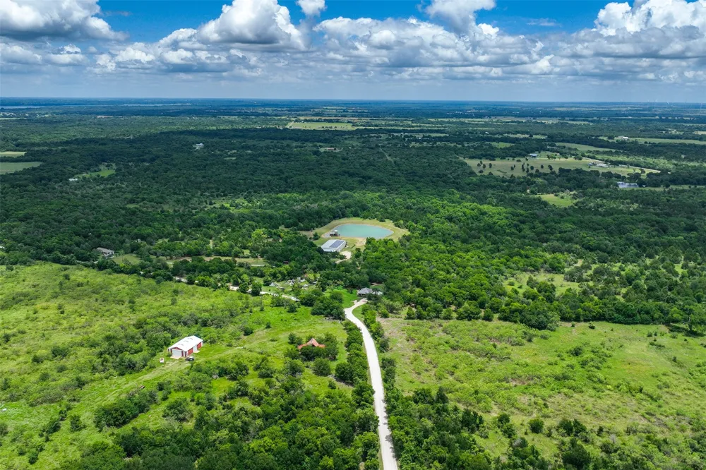 2129 HCR 3322 LOOP Hubbard, TX 76648