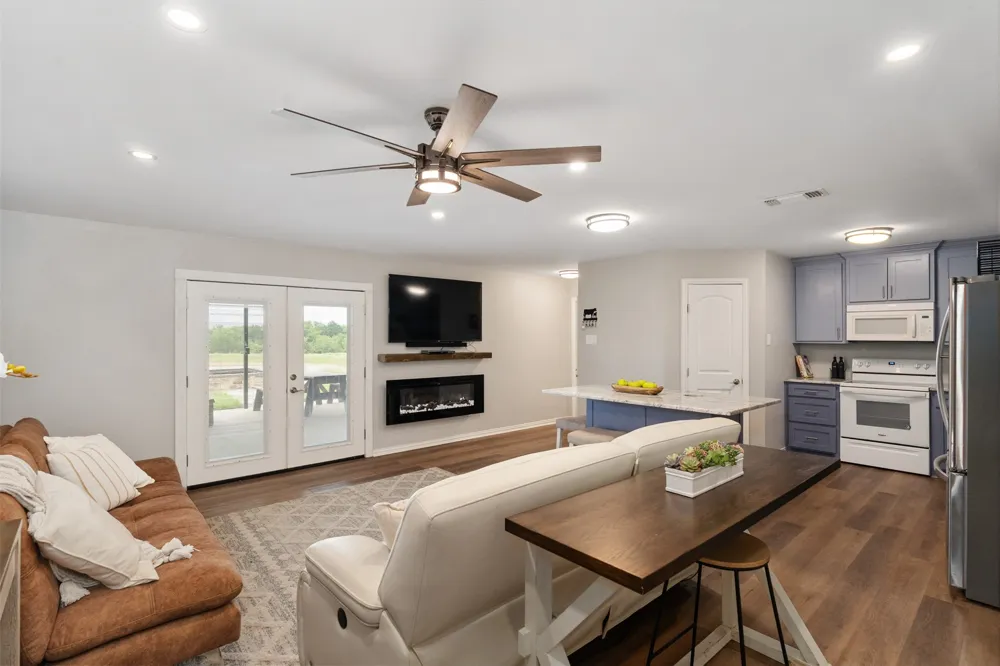 2129 HCR 3322 LOOP Hubbard, TX 76648