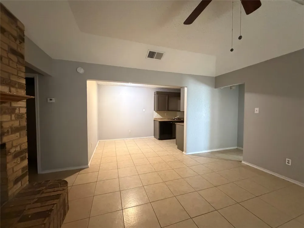 1712 San Rafael Street Fort Worth, TX 76134