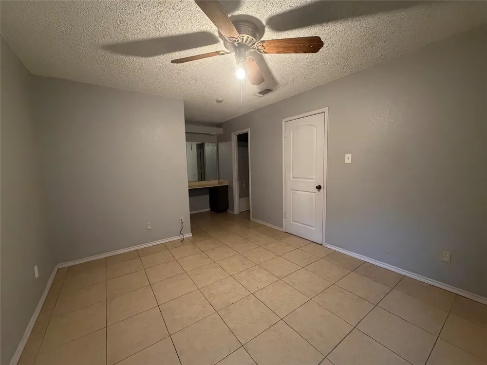 1712 San Rafael Street Fort Worth, TX 76134